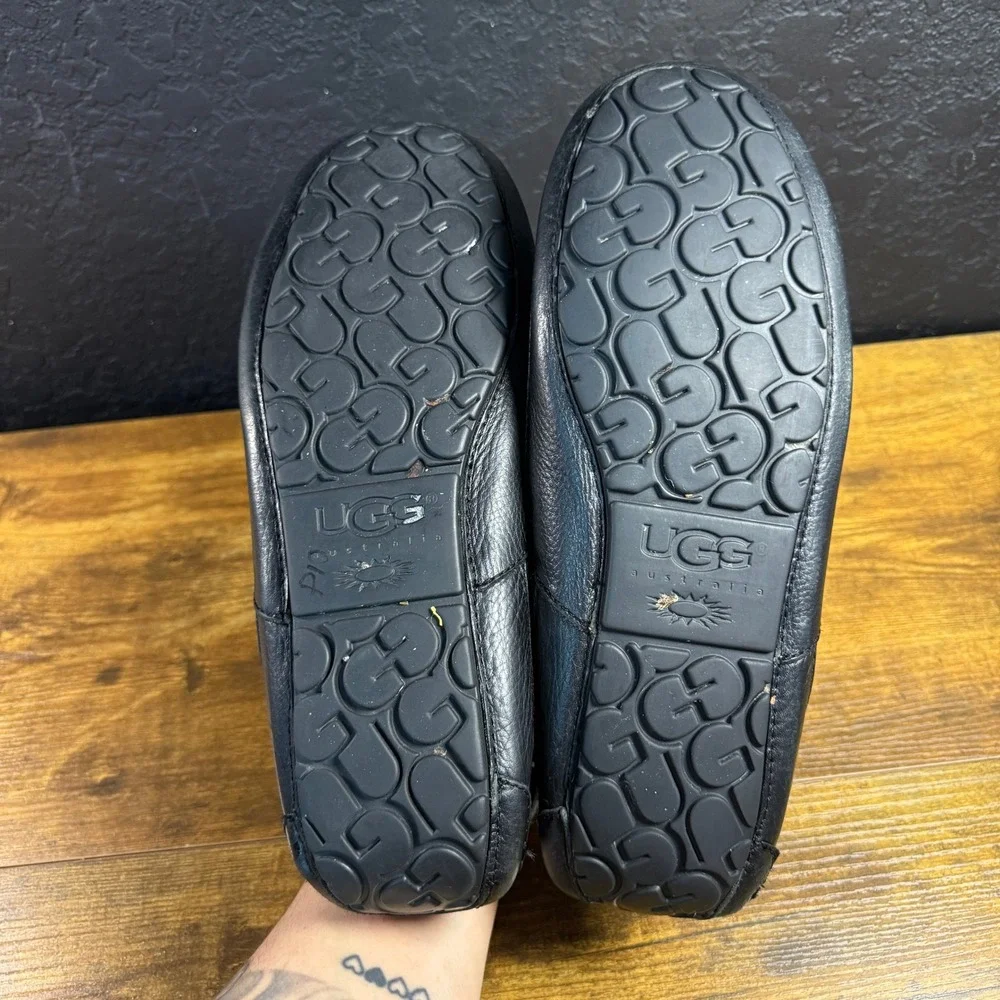 UGG Ascot 5379 Black Pebbled Leather Sheepskin Slipper Mens Size 12